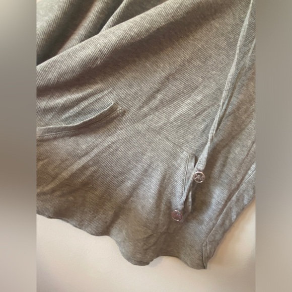 Michael Kors Sweater Size Large - Picture 3 of 5